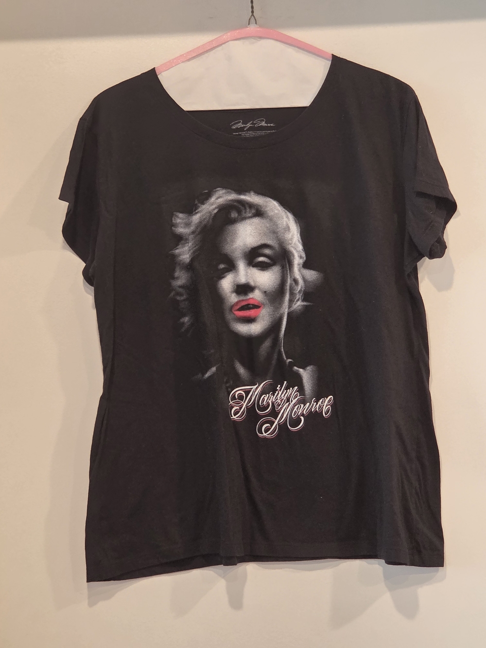 Marilyn Monroe Black Tee with Pink Lip Accent